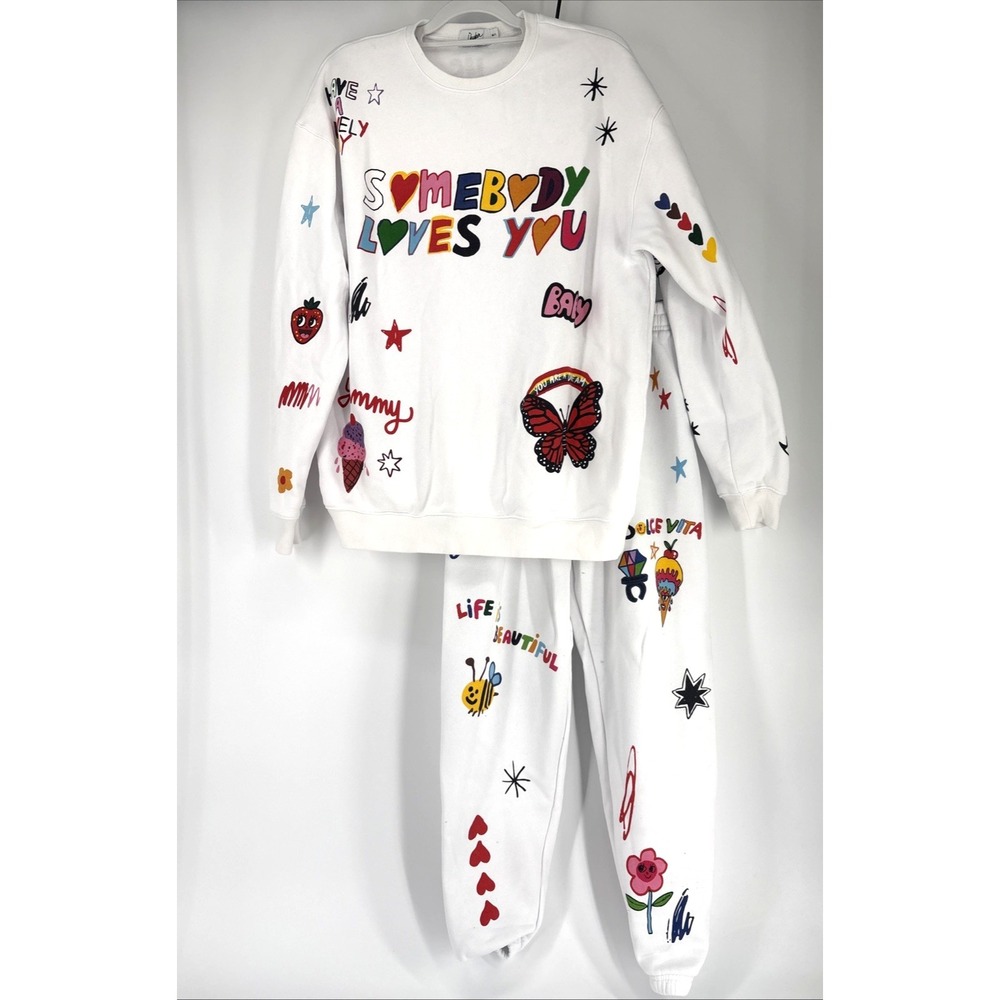 Mayfair Group Sweatshirt and Sweatpants Set Somebody Loves You Medium
